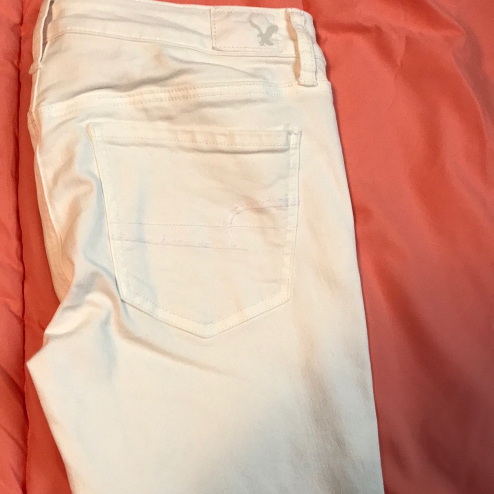 American Eagle White Skinnies